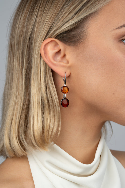 Sidabriniai auskarai su vyšnių ir medaus spalvos gintaru „Ambarum Duo"