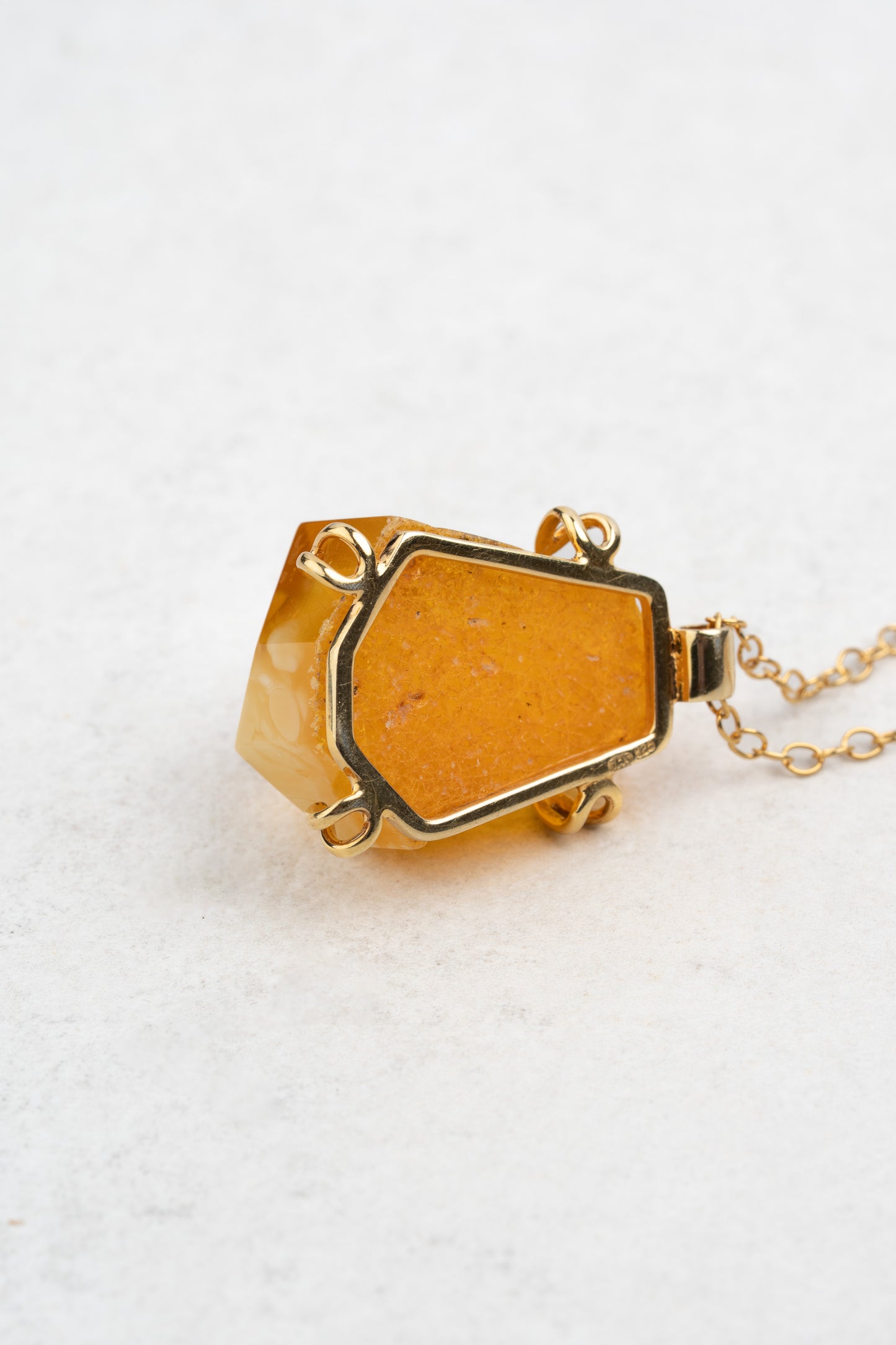 Unique Gold-Plated Yellow Amber Necklace "Aurora Mellea"