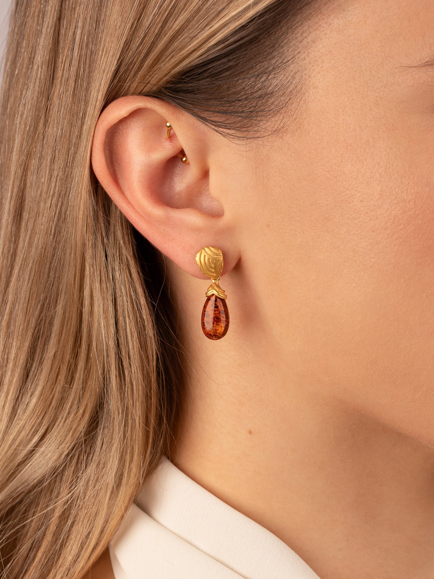 Gold-Plated Earrings with Honey-Colored Amber "Aurora Gemma"