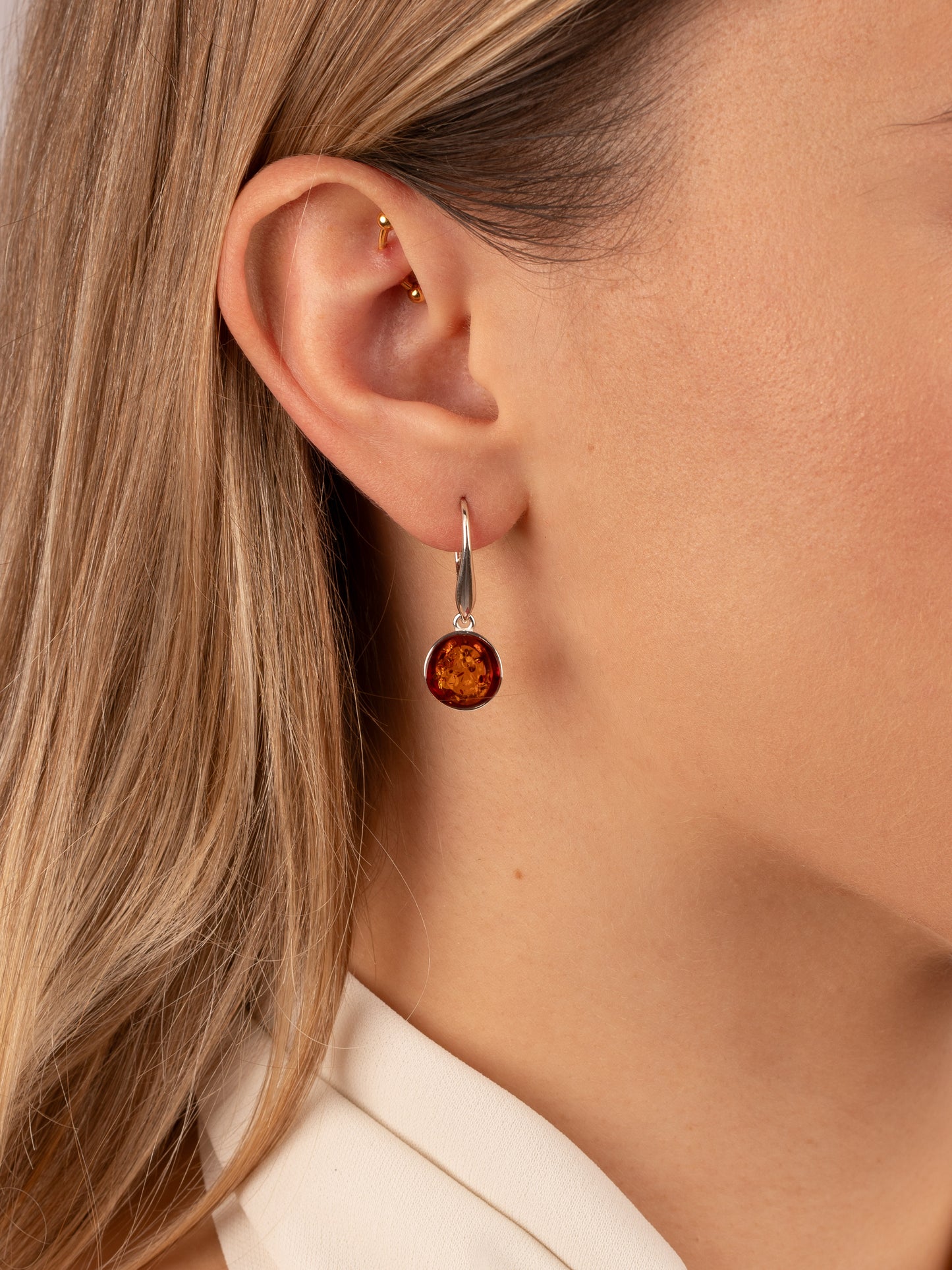 Silver Earrings with Honey-Colored Amber "Luna Clara"
