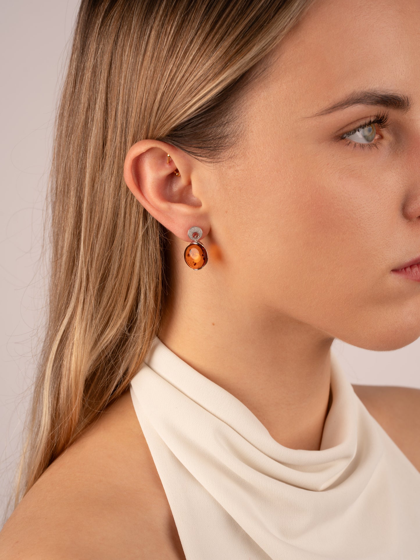 Silver Earrings with Honey-Colored Amber "Argentum Perla"