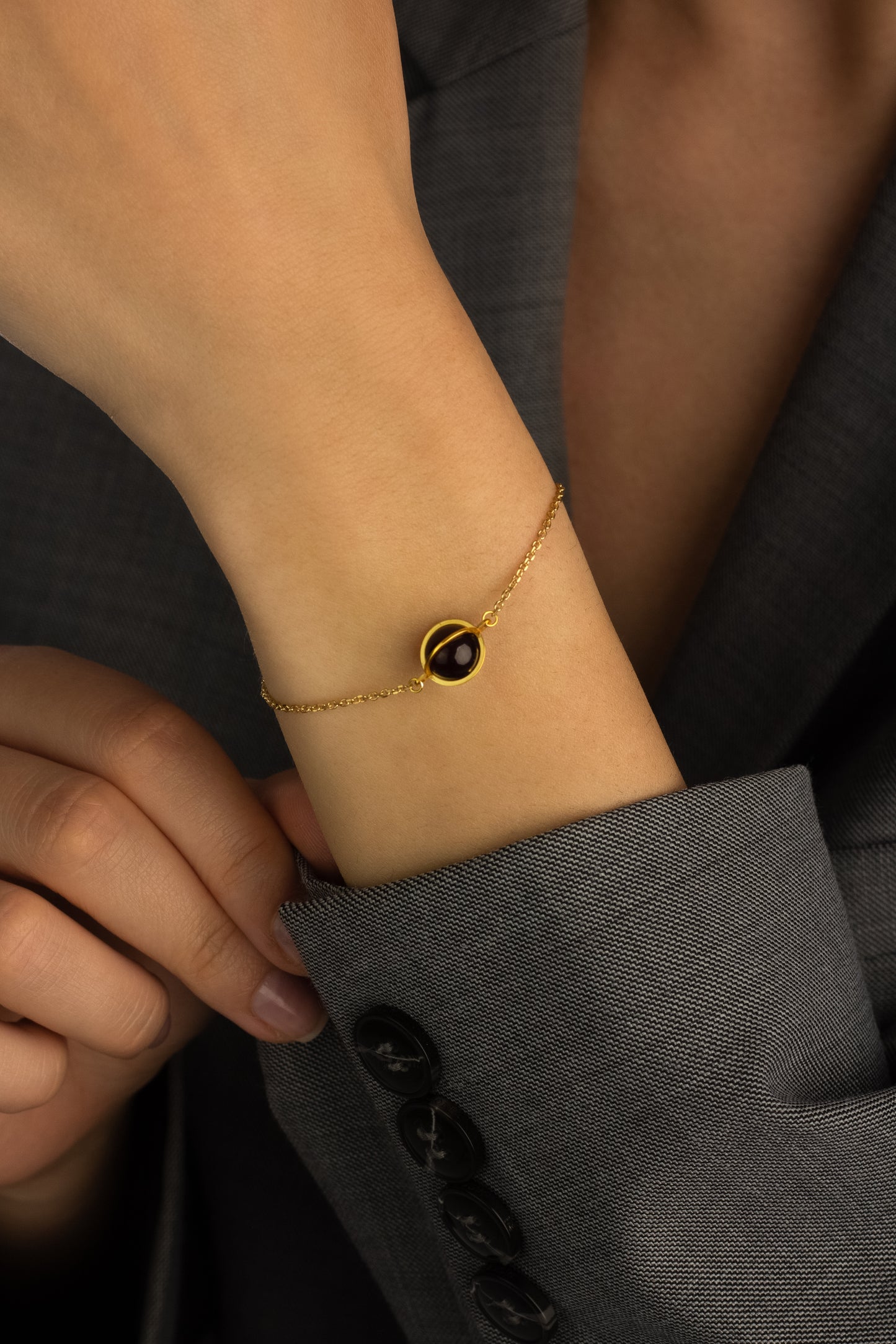 Paauksuota Elegantiška Gintaro Apyrankė „Aurum Sfera“
