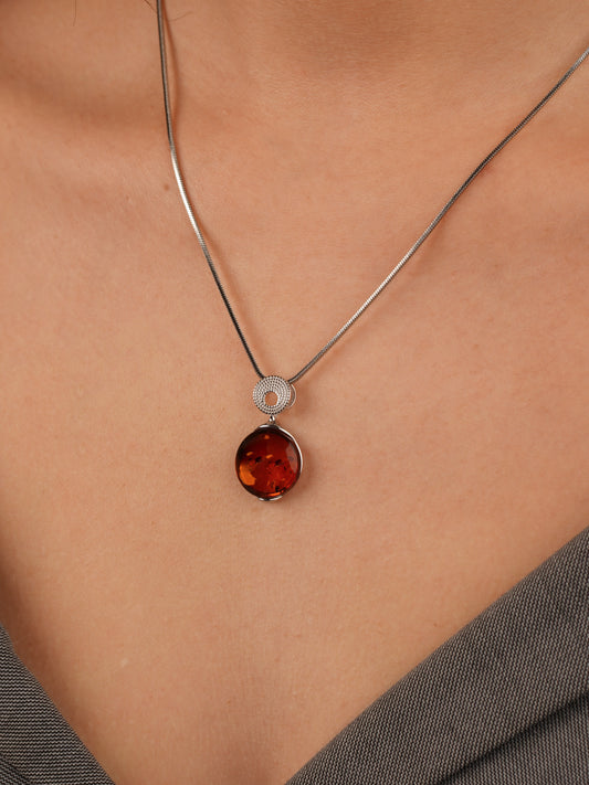 Medaus gintaro pakabukas „Argentum Perla Orbis“