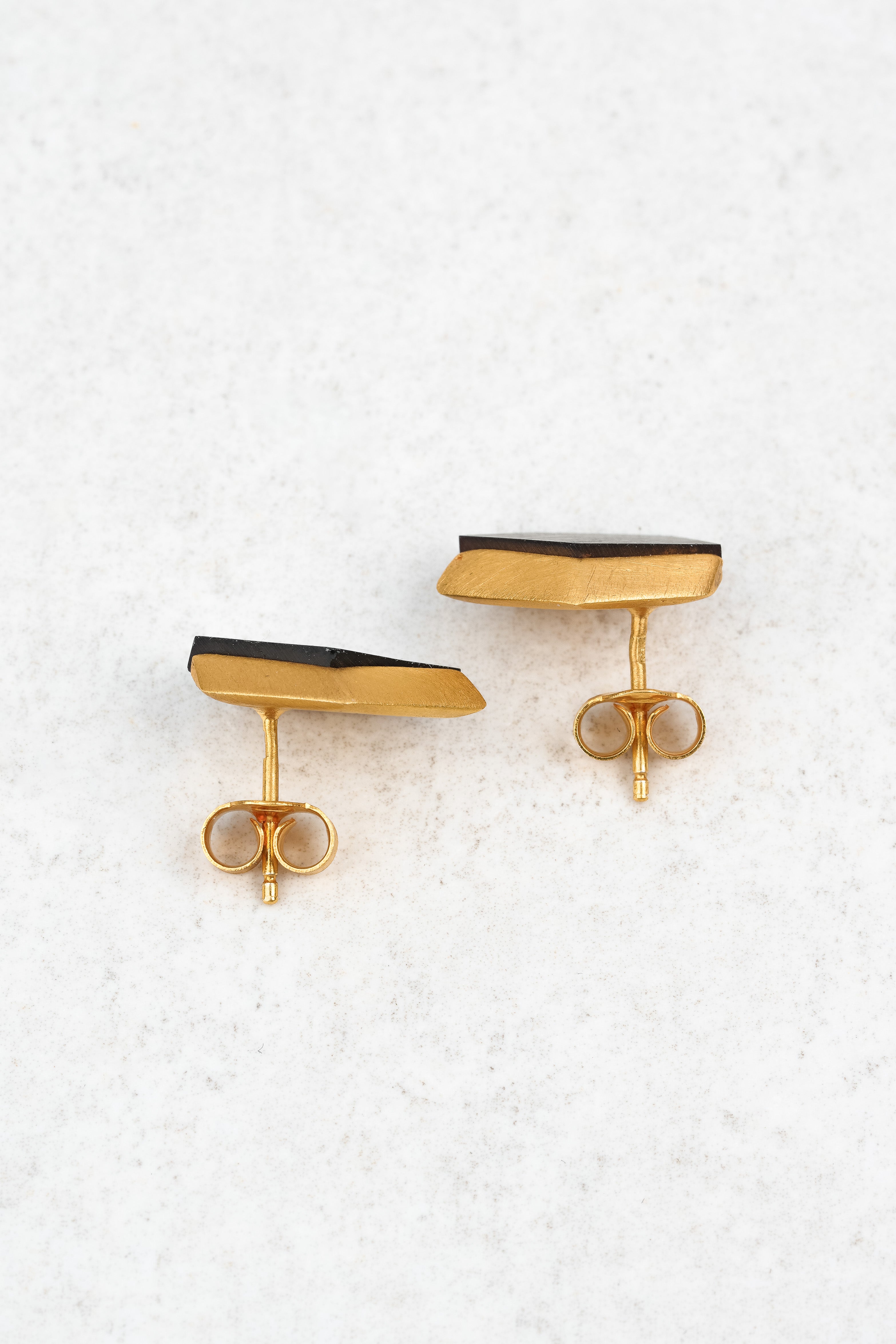 Gold-Plated Earrings with Cherry Amber "Fragmenta Imperii – Arcan"