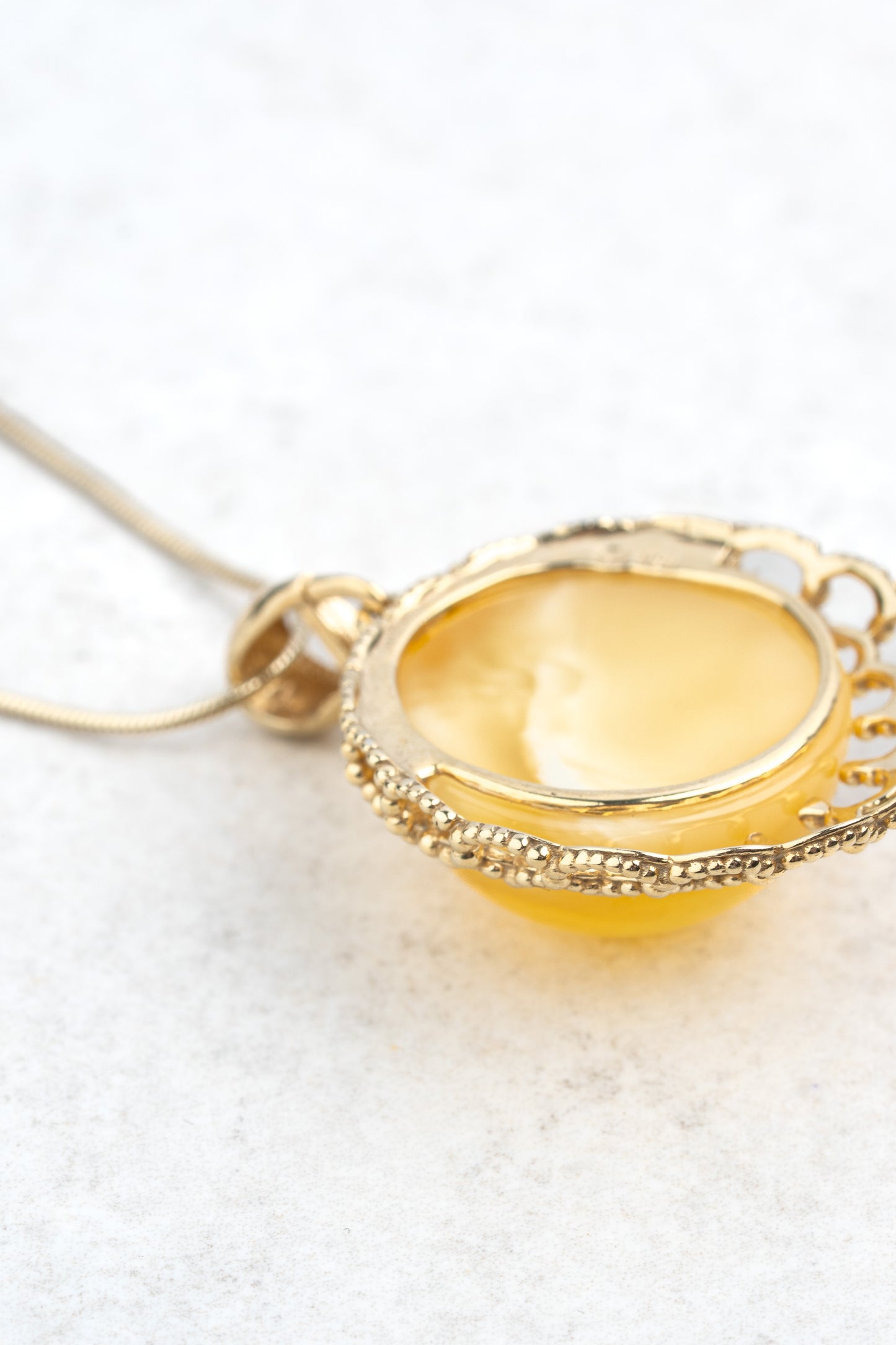 Gold-Plated Necklace with Yellow Amber "Corona Mellis"