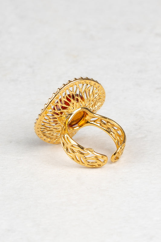 Prabagus paauksuotas gintaro žiedas su medaus spalvos gintaru „Gloria Regia“