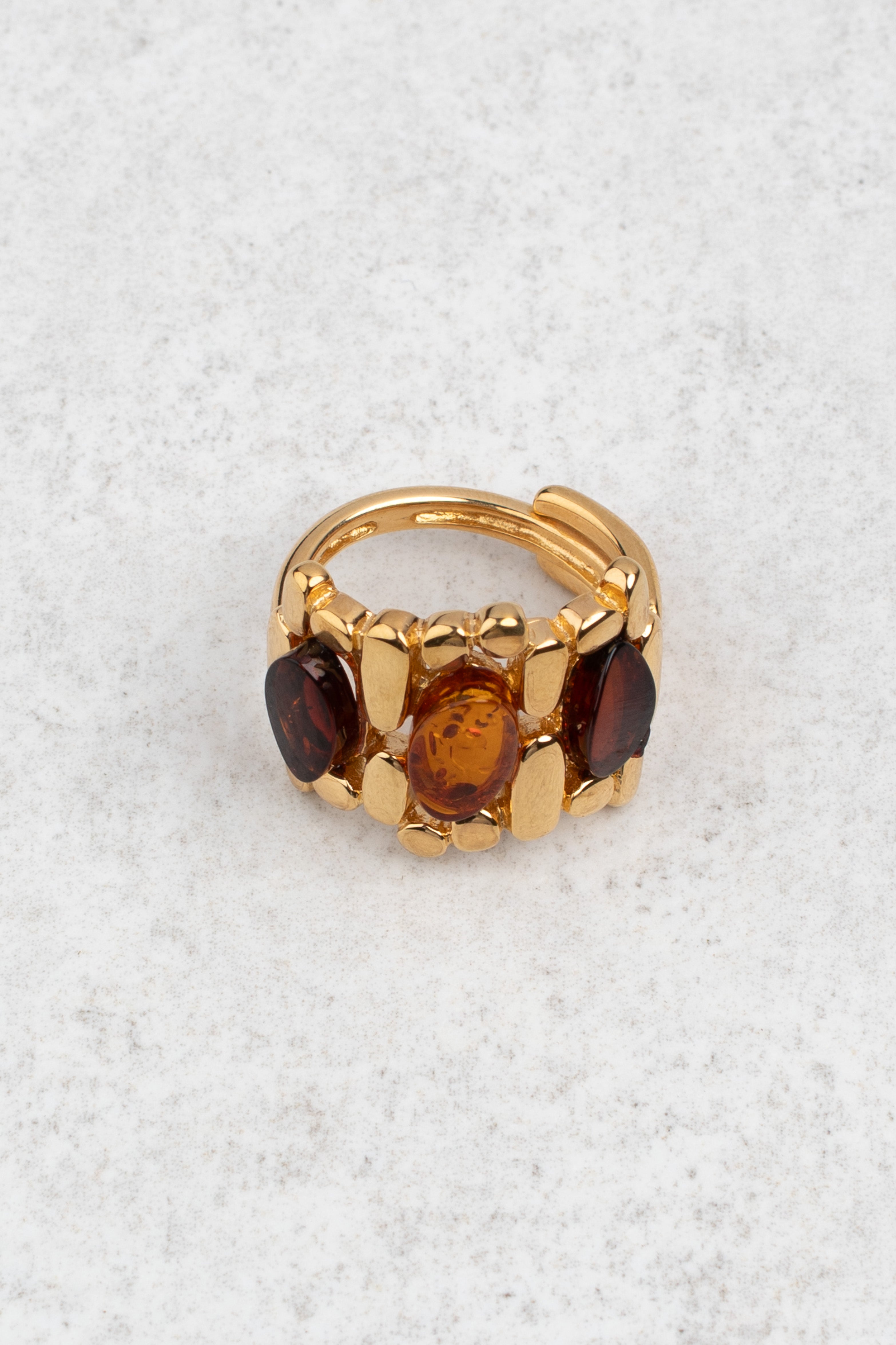Gold-Plated Cherry & Honey Amber Ring "Luxar Ambrosium - Origo“