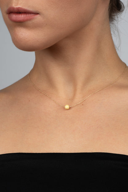 Paauksuotas vėrinys su pienišku Baltijos gintaru „Solitas“