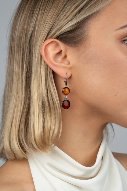 Sidabriniai auskarai su vyšnių ir medaus spalvos gintaru „Ambarum Duo"