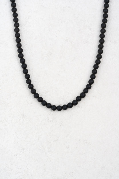 Paauskuotas gintaro pakabukas su matiniu vyšniniu gintaru "Ignis Nox"