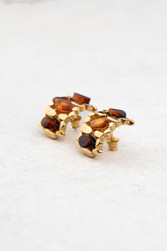 Paauksuoti auskarai su vyšnių ir medaus spalvos gintaru „Flamma Aurea"