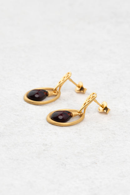 Paauksuoti gintaro auskarai su vyšniniu gintaru „Umbra Solis"