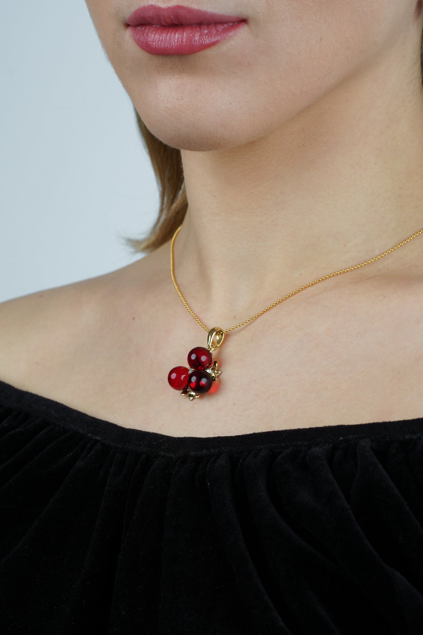 Gold-Plated Necklace with Natural Red Amber "Peccatum Dulce – Cerasa"