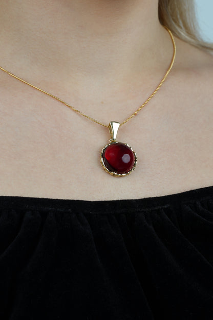 Gold-Plated Necklace with Natural Red Amber "Peccatum Dulce – Rubrum"