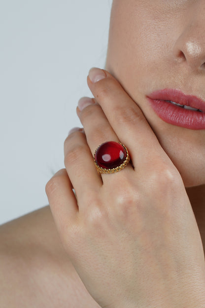 Gold-Plated Ring with Natural Red Amber "Peccatum Dulce – Regalia"