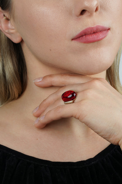 Gold-Plated Ring with Natural Red Amber "Peccatum Dulce – Rubigo"