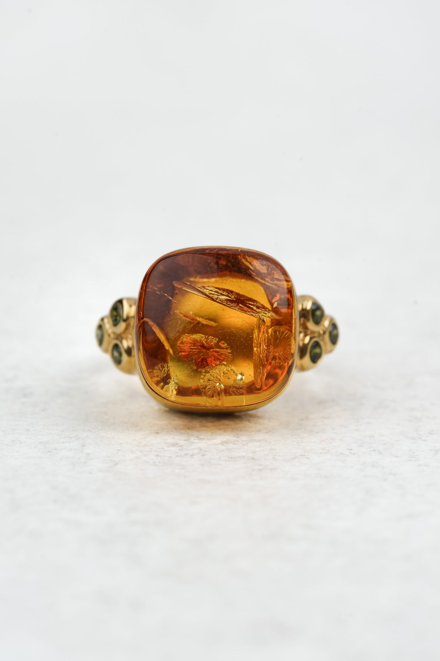 Geltonojo gintaro žiedas "Aurum Umbrae"
