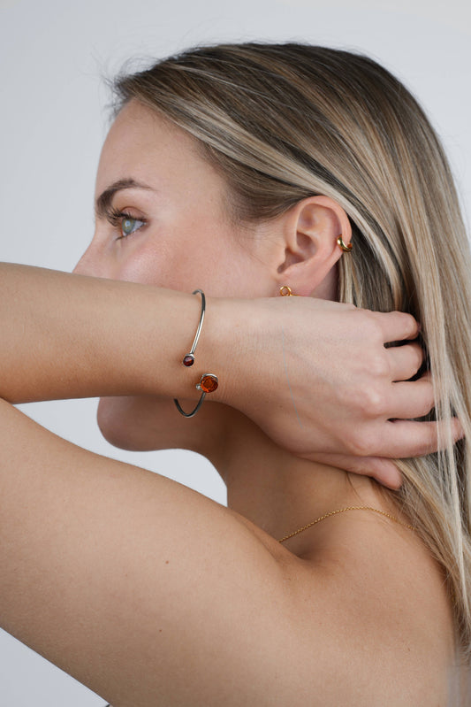 Sterling Silver Bracelet with Honey and Cherry-Colored Amber "Caelum Vivum"