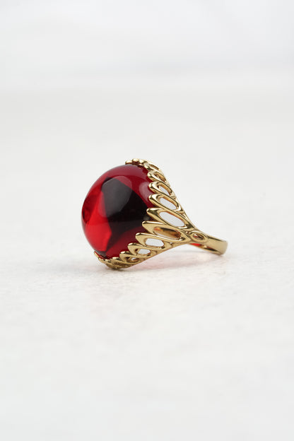 Gold-Plated Ring with Natural Red Amber "Peccatum Dulce – Regalia"