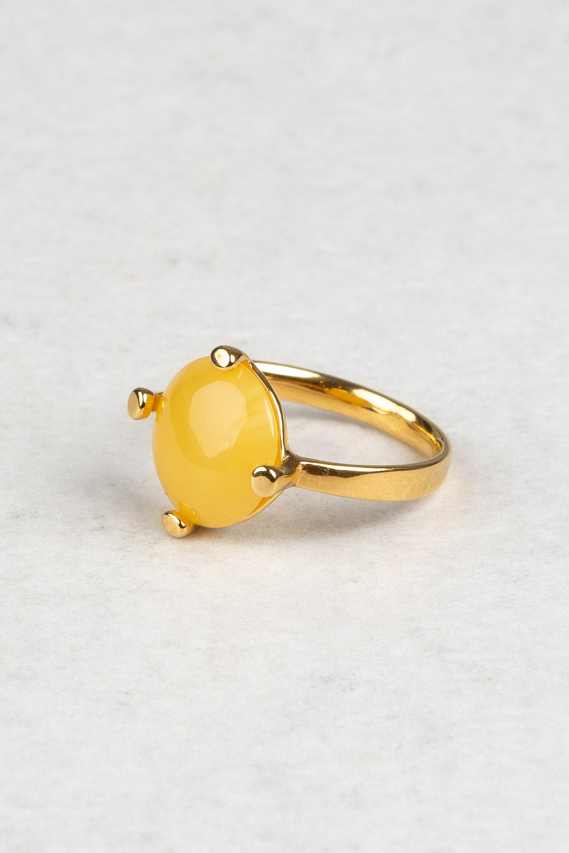 Geltonojo gintaro žiedas „Dulcedo“